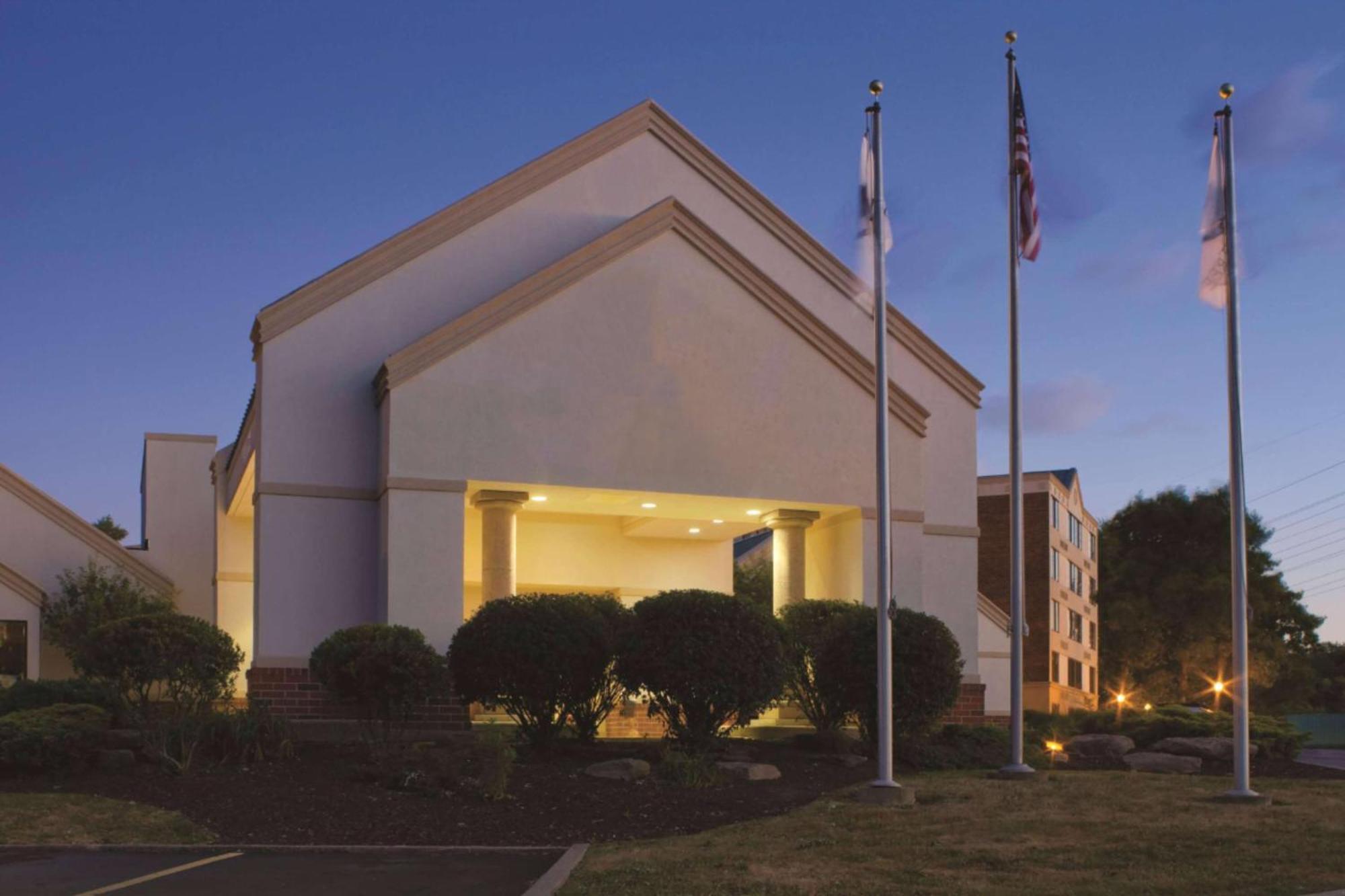 Hotel Wyndham Independence Esterno foto